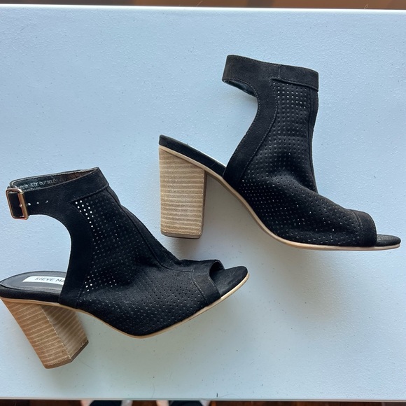 Steve Madden Block Heel - Open Toe - Picture 2 of 5
